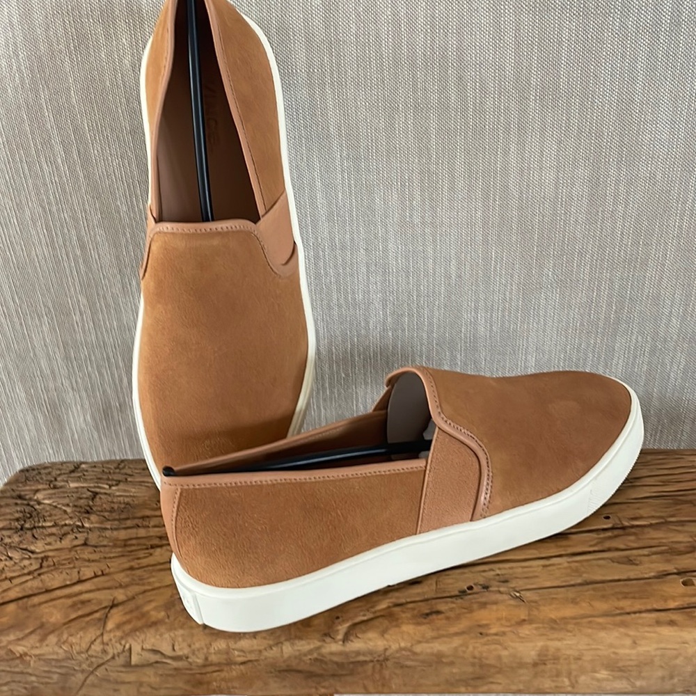 NIB! Vince Preston suede slip on sneaker